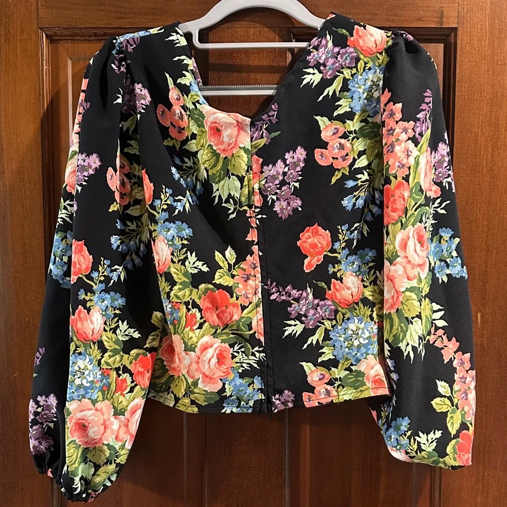 Vixen by Micheline Pitt Black Floral Bawdy Crop Top (Size Medium) - Picture 2 of 4